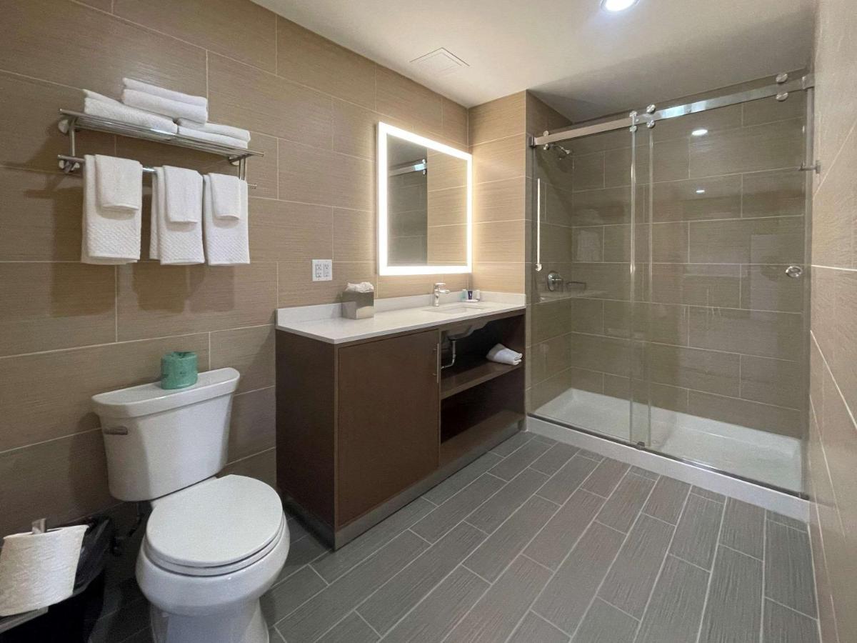 Mainstay Suites Нью-Йорк Экстерьер фото