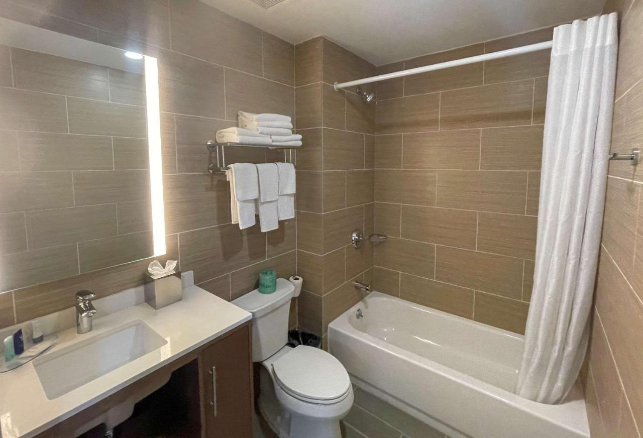 Mainstay Suites Нью-Йорк Экстерьер фото